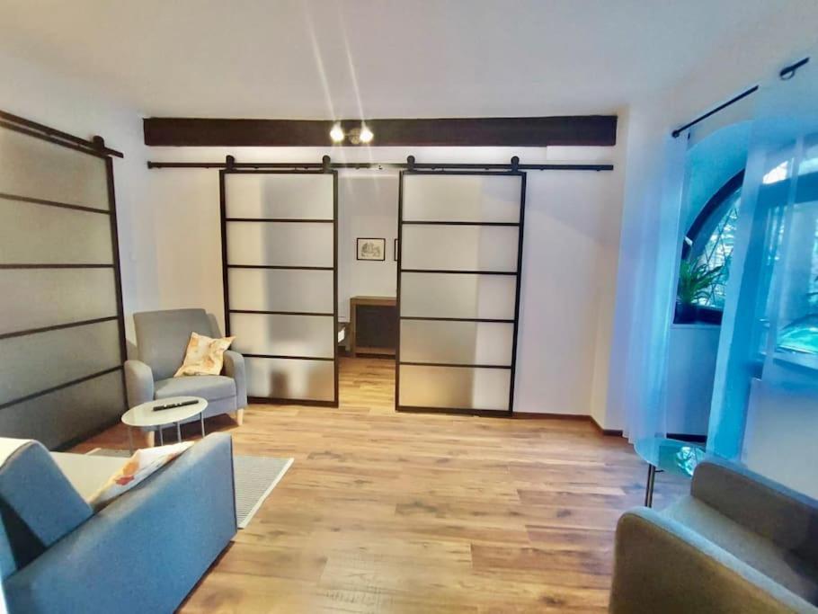 Loft W Starej Wozowni Apartment Krynica Exterior foto